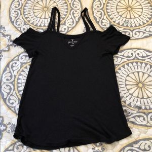 American eagle cold shoulder tee shirt